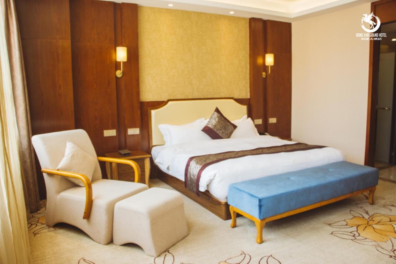 Hong Van Grand Hotel Mong Cai エクステリア 写真