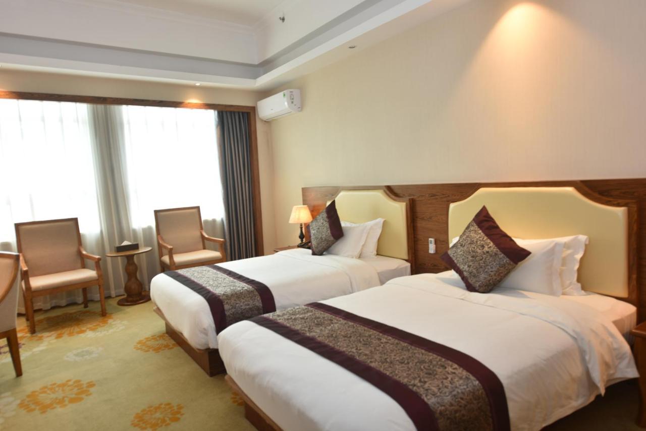 Hong Van Grand Hotel Mong Cai エクステリア 写真