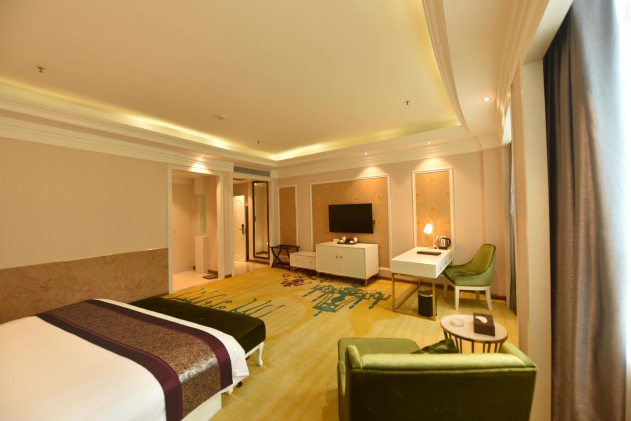 Hong Van Grand Hotel Mong Cai エクステリア 写真