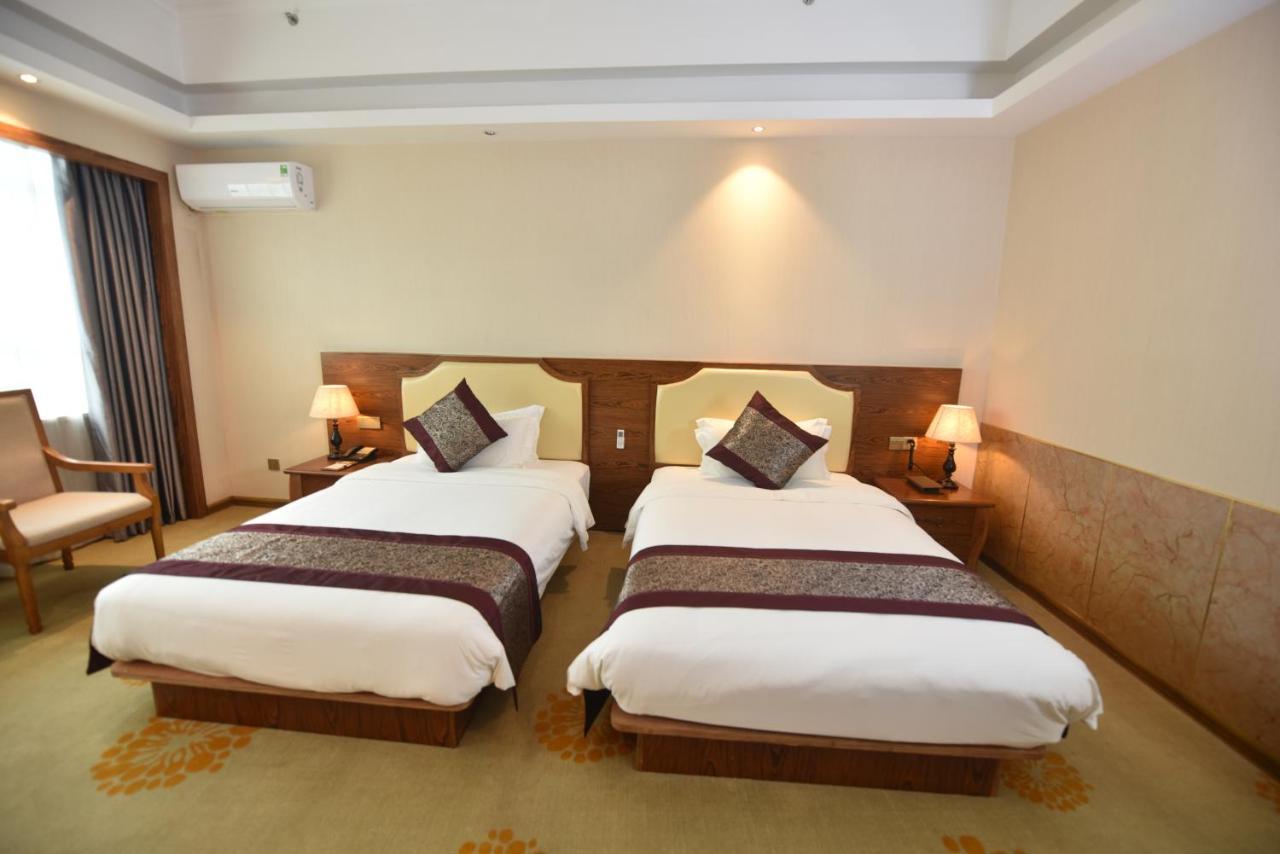 Hong Van Grand Hotel Mong Cai エクステリア 写真