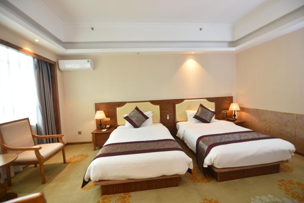 Hong Van Grand Hotel Mong Cai エクステリア 写真